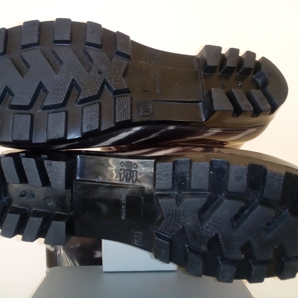 Nicole Miller New York Boots - Picture 5 of 5